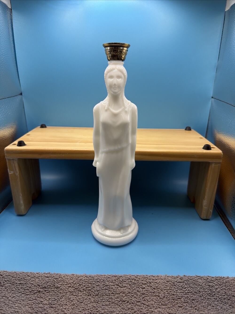Avon Greek Goddess Skin So Soft VTG 1970's White Milk Glass Empty